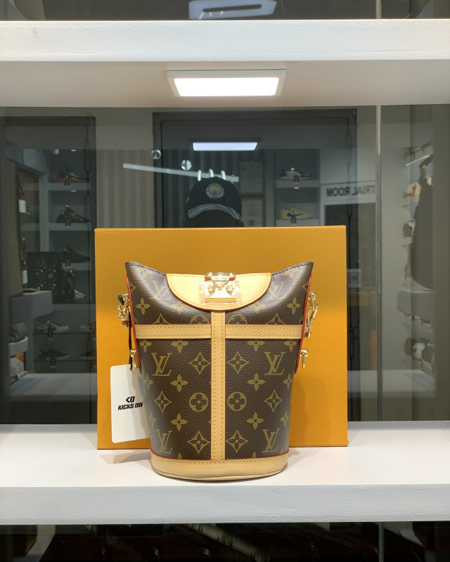 Louis Vuitton Duffle Bag Monogram Brown (1:2)